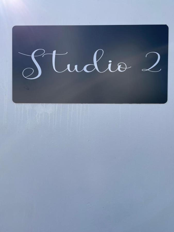 Bougain Villa Studio 2 ปาเตอร์นอสเตอร์ ภายนอก รูปภาพ